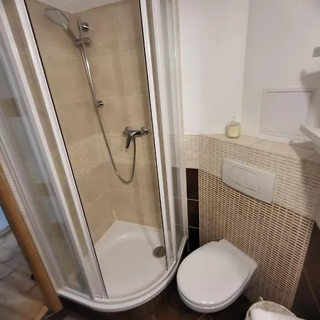 Noakowskiego - Serce Warszawy, Hala Koszyki Warsaw