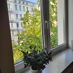 Noakowskiego - Serce Warszawy, Hala Koszyki